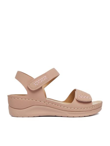 Go Soft Sandały CEO-W23206 Różowy. Czerwone sandały damskie GO SOFT, bez wzorów, ze skóry, bez obcasa, na koturnie. Za 119.99 zł.