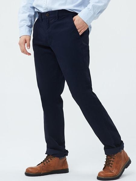 GAP Spodnie chino w kolorze granatowym rozmiar: W28/L32. Niebieskie spodnie materiałowe męskie GAP, bez wzorów. Za 72.95 zł.