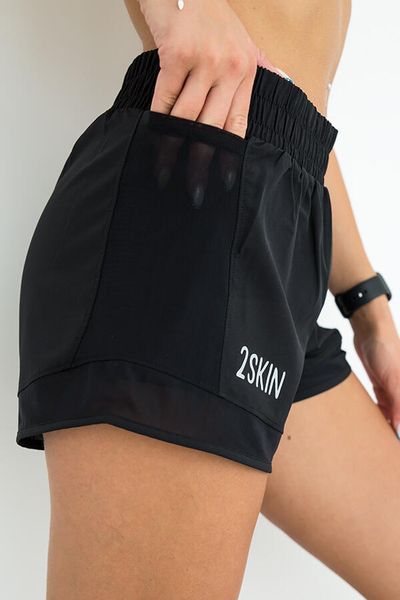 Spodenki do biegania damskie Racing black 2skin. Czarne szorty damskie 2SkIN, bez wzorów, z gumy. Za 99.00 zł.