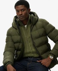 Superdry Kurtka Puffer z Kapturem - Ocieplenie i DWR. Zielone kurtki męskie Superdry., xl, bez wzorów, z materiału, sportowe, z kapturem. Za 559.35 zł.