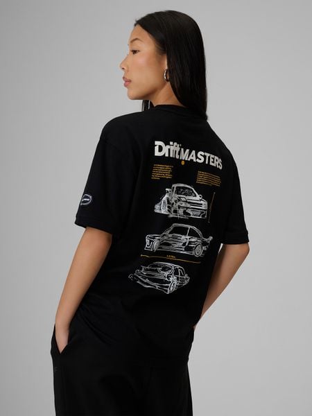 4F T-shirt loose z nadrukiem uniseks 4F x Drift Masters - czarny 3XL. Czarne t-shirty męskie 4f, m, bez wzorów, z bawełny, bez kołnierzyka. Za 119.99 zł.