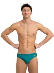 Arena Kąpielówki w kolorze turkusowym rozmiar: 8. Niebieskie kąpielówki męskie Arena, bez wzorów, z materiału. Za 61.46 zł.
