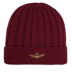 Czapka Aeronautica Militare. Czerwone czapki męskie AERONAUTICA MILITARE, na zimę, bez wzorów. Za 179.99 zł.