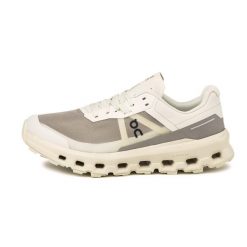Buty do biegania męskie On Cloudvista 2. Białe obuwie do biegania damskie On. Za 789.99 zł.