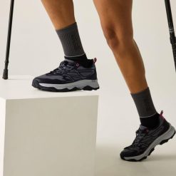 Damskie wodoodporne buty sportowe Blaze. Szare buty sportowe na co dzień damskie Regatta, bez wzorów, z nylonu. Za 199.99 zł.