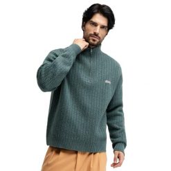 Męski sweter ze stójką Siroko Tiksi Blue. Niebieskie swetry męskie SIROKO, l, bez wzorów, prążkowane, bez kołnierzyka. Za 223.00 zł.