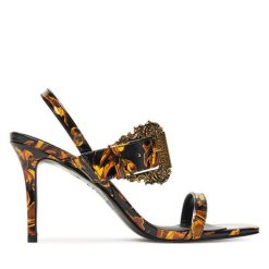 Sandały Versace Jeans Couture. Czarne sandały damskie Versace Jeans Couture, bez wzorów, z jeansu, bez obcasa, na szpilce. Za 639.99 zł.