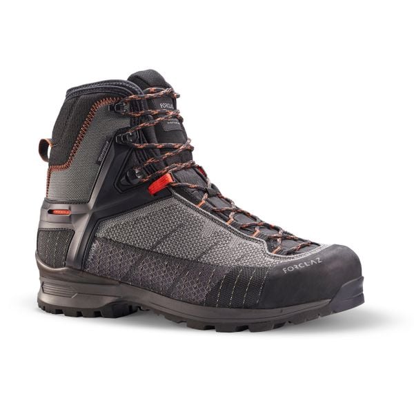 Buty trekkingowe męskie Simond MT500 Matryx. Brązowe buty trekkingowe męskie SIMOND, z kauczuku, przed kolano, bez zapięcia, trekkingowe. Za 499.99 zł.