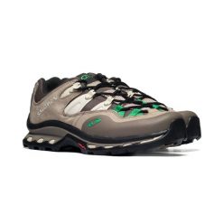 Męskie buty trekkingowe Salomon XT-QUEST 2 L47299400. Czarne buty trekkingowe męskie Salomon, z gumy, bez zapięcia, trekkingowe. Za 579.00 zł.
