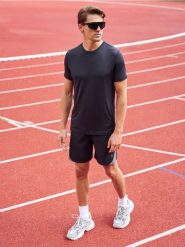 Szorty sportowe - czarny. Czarne szorty sportowe męskie Sinsay, l, z materiału. Za 25.99 zł.