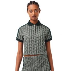 Koszulka damska Lacoste Contrast Collar Monogram. Zielone topy sportowe damskie Lacoste, xs, bez wzorów, z bawełny, bez ramiączek. Za 397.00 zł.