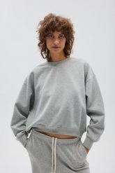 Bluza damska typu oversize w kolorze LIGHT GREY MELANGE - PINEY-UNI. Szare bluzy bez kaptura damskie Marsala, uniwersalny, z bawełny. Za 259.90 zł.