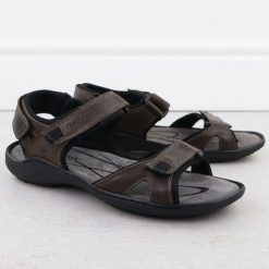 Sandały męskie skórzane na rzepy brązowe Helios 854. Brązowe sandały męskie Helios, ze skóry, bez zapięcia. Za 329.99 zł.
