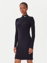 Guess Sukienka codzienna V5BK04 KCBF1 Czarny Slim Fit. Czarne sukienki damskie Guess, na co dzień, m, z aplikacjami, z bawełny, bez kołnierzyka, bez ramiączek, proste. Za 179.99 zł.
