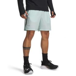 Spodenki do biegania męskie Under Armour Launch 7". Czarne szorty męskie Under Armour, l, z materiału, do biegania. Za 172.55 zł.
