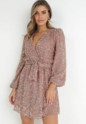 Różowa Sukienka Cekinowa z Kopertowym Dekoltem Cidoly. Czerwone sukienki damskie Born2be, na co dzień, l, bez wzorów, eleganckie, bez kołnierzyka, bez ramiączek, kopertowe. Za 149.99 zł.