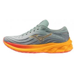 Buty do biegania damskie Mizuno Wave Skyrise 5. Brązowe obuwie do biegania damskie Mizuno, mizuno wave. Za 632.40 zł.