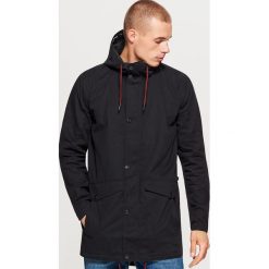Parka z kapturem - Czarny. Czarne parki damskie Cropp, l, bez wzorów. Za 179.99 zł.