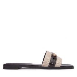 Klapki Tory Burch. Brązowe klapki damskie Tory Burch, bez wzorów, bez obcasa. Za 1,549.00 zł.