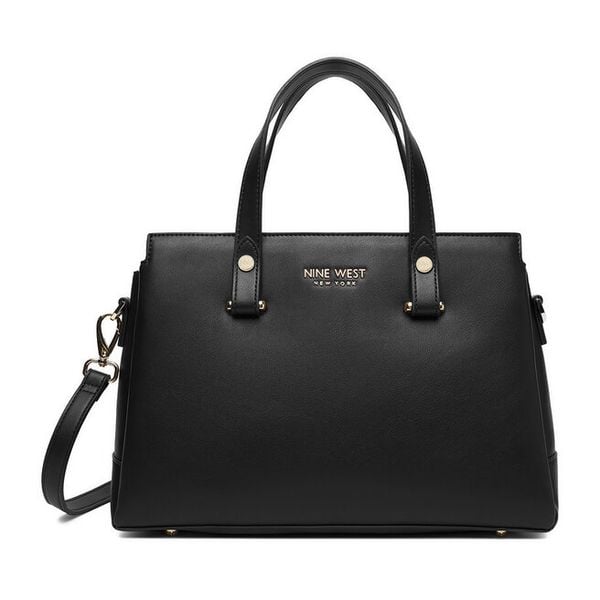 Torebka Nine West. Czarne torebki klasyczne damskie Nine West, bez wzorów, bez dodatków. Za 279.99 zł.