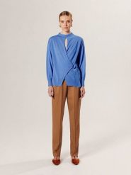 Rodier Wełniany sweter w kolorze niebieskim rozmiar: XL. Niebieskie golfy damskie Rodier, xl, bez wzorów, z wełny, bez ramiączek. Za 339.99 zł.