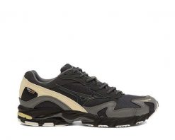 Buty męskie Mizuno Wave Rider 10 Cordura. Czarne obuwie do biegania damskie Mizuno, mizuno wave. Za 589.99 zł.
