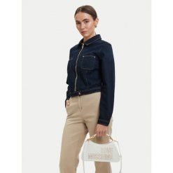 Torebka LOVE MOSCHINO. Białe torebki klasyczne damskie Love Moschino, bez wzorów, bez dodatków. Za 907.99 zł.