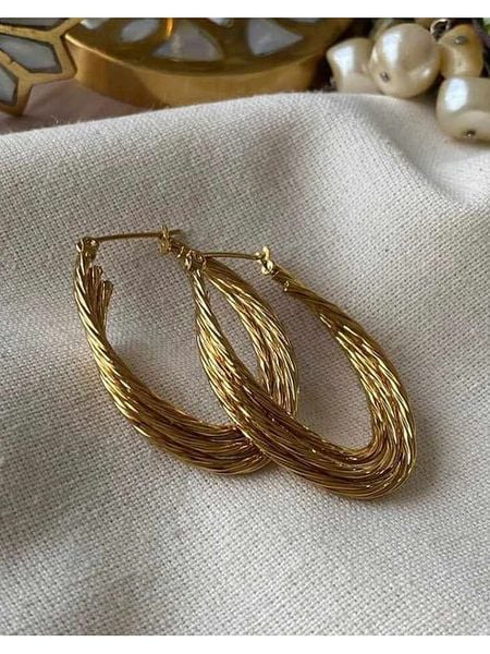 Luseera Kolczyki-kreole rozmiar: onesize. Żółte kolczyki damskie Luseera, ze stali. Za 34.99 zł.