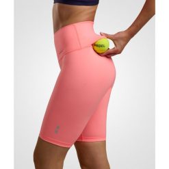 Damskie spodenki do tenisa/padela Smart. Czerwone szorty damskie NORDICDOTS, bez wzorów, z elastanu, sportowe. Za 235.00 zł.