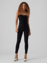 Vero Moda Dżinsy - Skinny fit - w kolorze czarnym rozmiar: XS/L32. Czarne jeansy damskie Vero Moda. Za 48.28 zł.