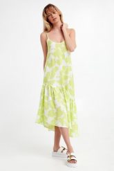 Sukienka ARMANI EXCHANGE. Sukienki damskie Armani Exchange, m, bez wzorów, bez kołnierzyka, bez ramiączek. W wyprzedaży za 603.67 zł.