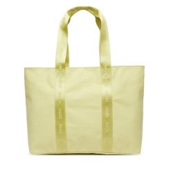 Torebka HUGO. Brązowe torebki klasyczne damskie Hugo, bez wzorów, bez dodatków. Za 429.99 zł.