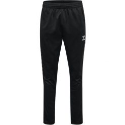 Spodnie dresowe Hummel Authentic. Czarne szorty męskie HUMMEL, bez wzorów, z dresówki, sportowe. Za 191.00 zł.