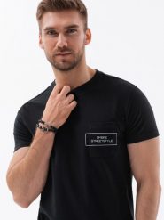Bawełniany męski t-shirt z nadrukiem na kieszonce Ombre Streetstyle – czarny V1. Czarne t-shirty męskie Ombre Clothing, m, bez wzorów, z bawełny, bez kołnierzyka. W wyprzedaży za 19.99 zł.