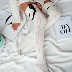Zakolanówki damskie 215 wstążka ecru. Skarpetki damskie Milena, bez wzorów, z bawełny. Za 40.00 zł.