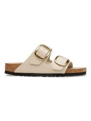 Birkenstock Skórzane klapki "Arizona Big Buckle" w kolorze kremowym rozmiar: 41. Brązowe klapki damskie Birkenstock, bez wzorów, bez obcasa. Za 364.95 zł.