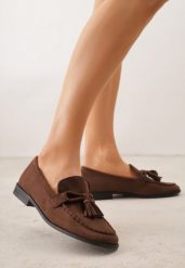 Brązowe Mokasyny z Imitacji Zamszu Zdobione Frędzlami i Kokardą Edania. Brązowe mokasyny damskie Born2be, z jeansu. Za 99.99 zł.