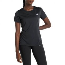 Koszulka treningowa damska New Balance WT51244BK. Czarne t-shirty damskie New Balance, s, bez wzorów, bez kołnierzyka. Za 163.00 zł.