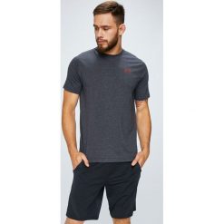 Under Armour - Szorty. Czarne szorty męskie Under Armour, bez wzorów, z dzianiny, sportowe. W wyprzedaży za 99.90 zł.