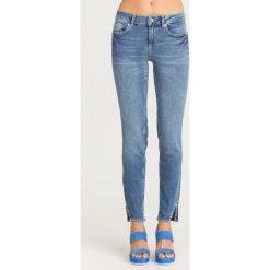 JEANSY SWEET SLIM FIT LIU JO. Niebieskie jeansy damskie Liu Jo. Za 395.40 zł.