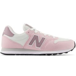 Buty sportowe New Balance GW500ADC różowe. Czerwone buty sportowe na co dzień damskie bez wzorów, z gumy. Za 415.67 zł.