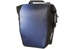 Torba rowerowa pojedyncza wodoszczelna niebieska Shelter. Niebieskie torby męskie na ramię Agu, bez wzorów, z materiału, bez dodatków. Za 229.99 zł.