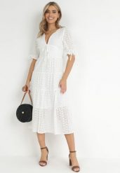Biała Sukienka Galyllis. Białe sukienki damskie Born2be, m, bez wzorów, z bawełny, boho, bez kołnierzyka, bez ramiączek, midi. W wyprzedaży za 199.99 zł.