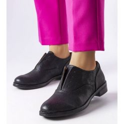 Czarne półbuty LS5379 Black. Czarne półbuty damskie bez wzorów, bez obcasa. Za 73.16 zł.