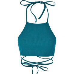 Damski prążkowany crop top Urban Classics. Zielone topy damskie Urban Classics, bez wzorów, prążkowane, bez kołnierzyka. Za 102.50 zł.