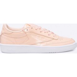 Reebok Classic - Buty Club C 85 Patent. Pomarańczowe buty sportowe na co dzień damskie Reebok Classic, bez wzorów, z gumy, reebok classic. W wyprzedaży za 139.90 zł.