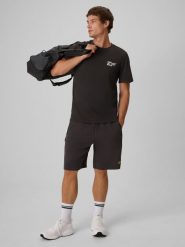 4F Spodenki dresowe męskie - szare L. Szare szorty męskie 4f, z bawełny, bez kołnierzyka. Za 129.99 zł.