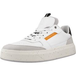 Buty CRUYFF CC241064 Biały. Białe buty trekkingowe męskie CRUYFF, ze skóry, bez zapięcia, trekkingowe. Za 369.99 zł.