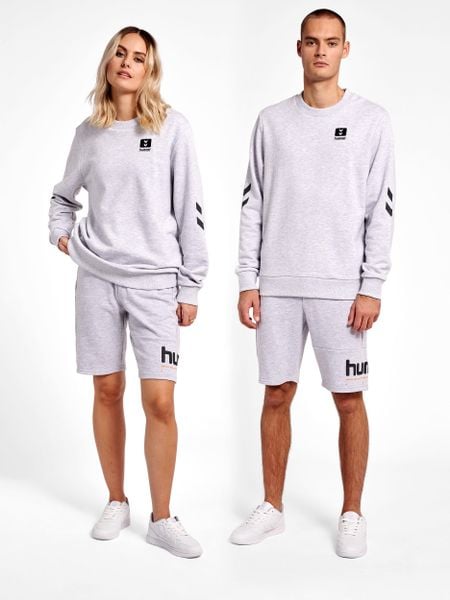 Bluza Hummel Legacy Liam. Szare bluzy sportowe damskie HUMMEL, xs, bez wzorów, z bawełny, bez ramiączek, długie, bez kaptura. Za 165.75 zł.