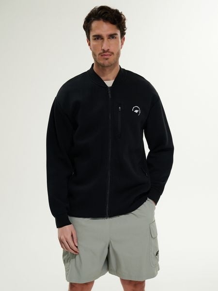 4F Bluza bomberka regular męska - czarna M. Czarne bluzy bez kaptura męskie 4f, m, z bawełny. Za 199.99 zł.